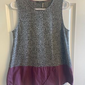 Women's Gray and Purple Sleeveless Top